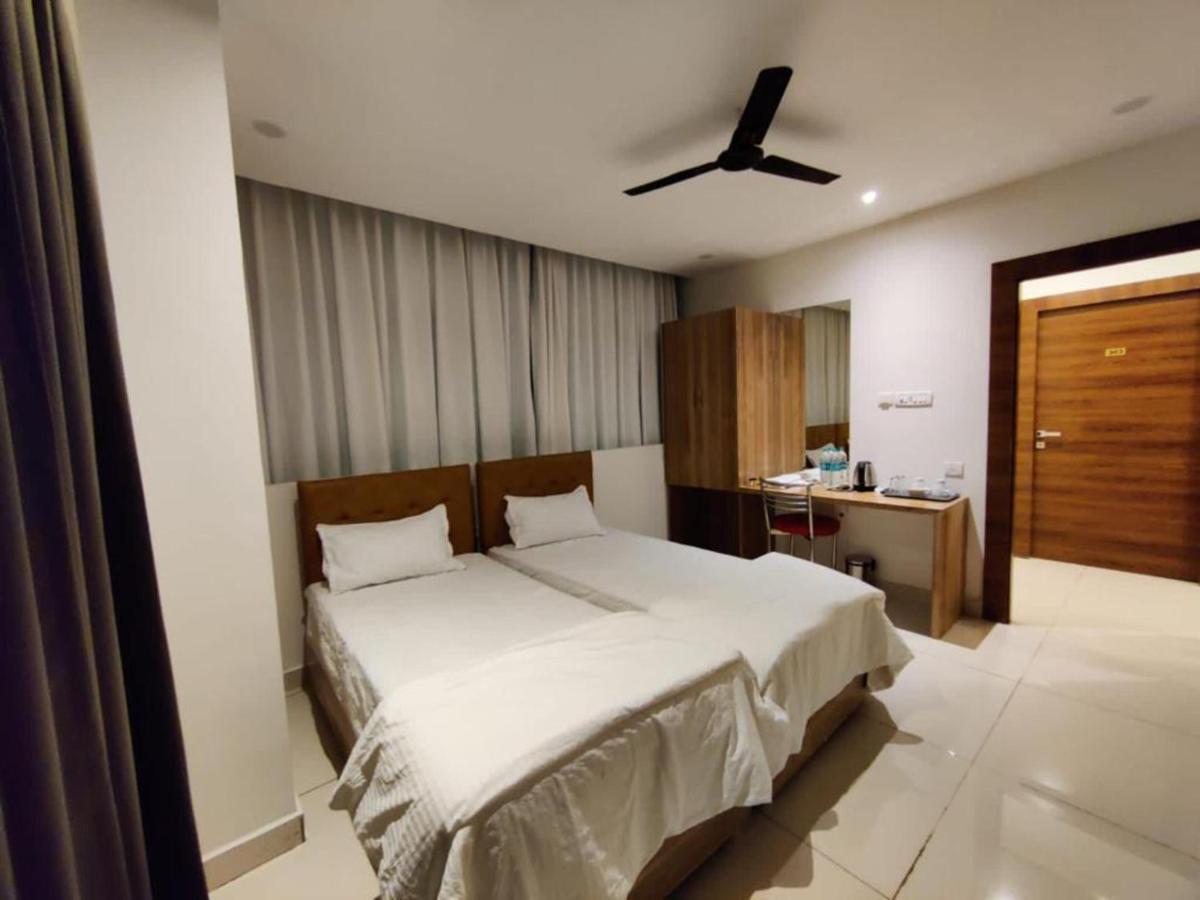 Hotel Hibiscus Tree- Bachupally Hyderabad Exterior foto