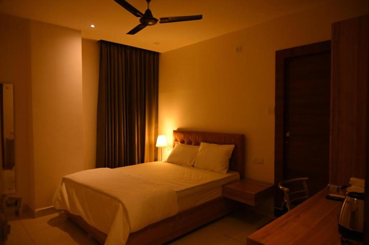 Hotel Hibiscus Tree- Bachupally Hyderabad Exterior foto